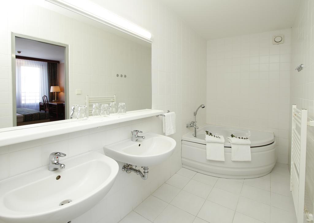 Hotel Krakonos Mariánské Lázně Rum bild